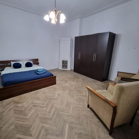 Nocleg W Centrum Czestochowy Nmp32 Ченстохова Екстер'єр фото